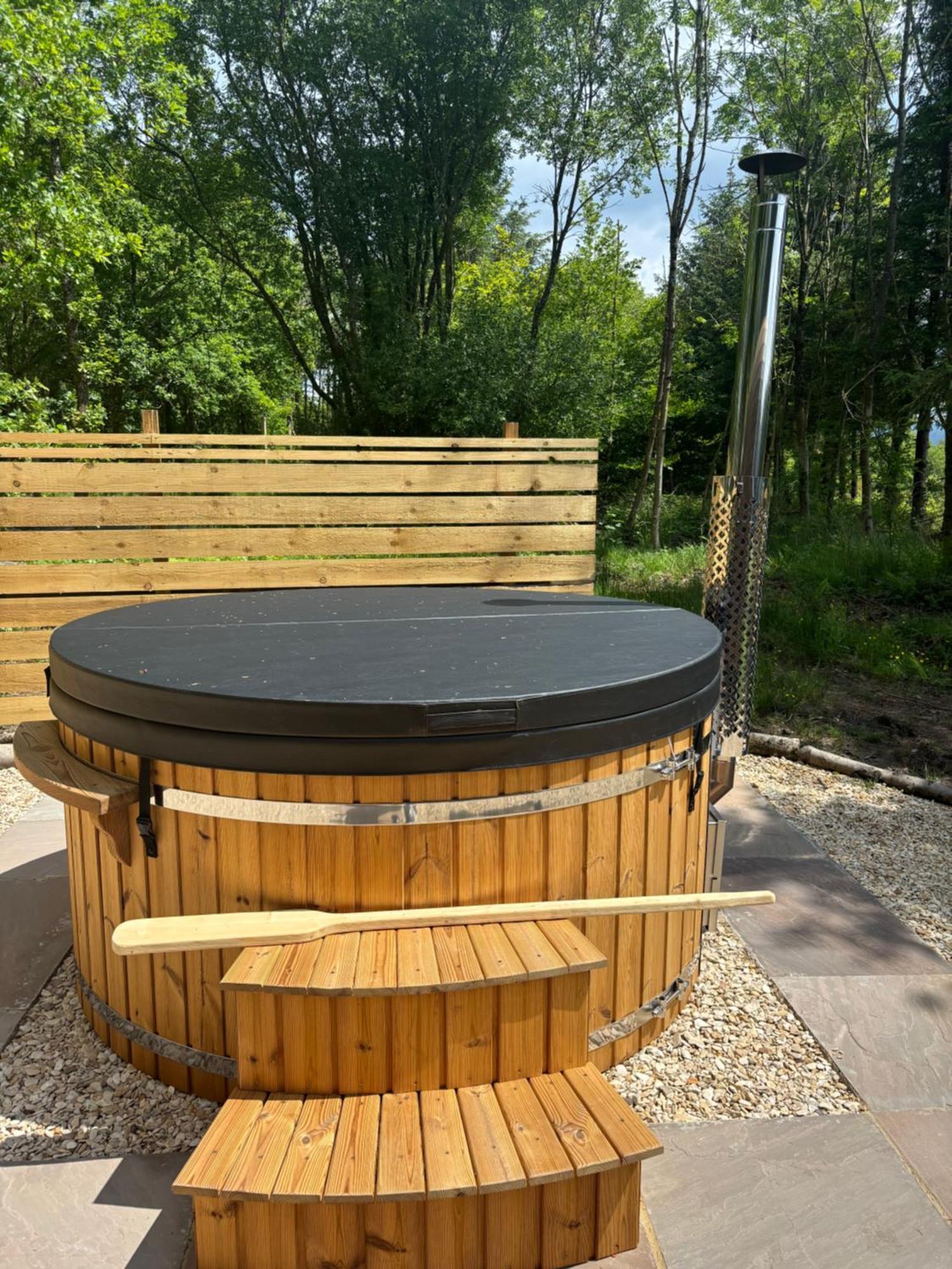 Celtic Minor Pods Villa Ystalyfera Eksteriør bilde